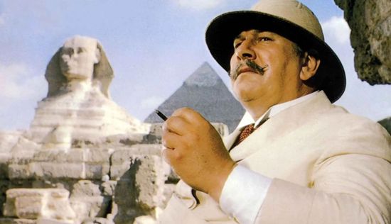 Hercule Poirot (Peter Ustinov)