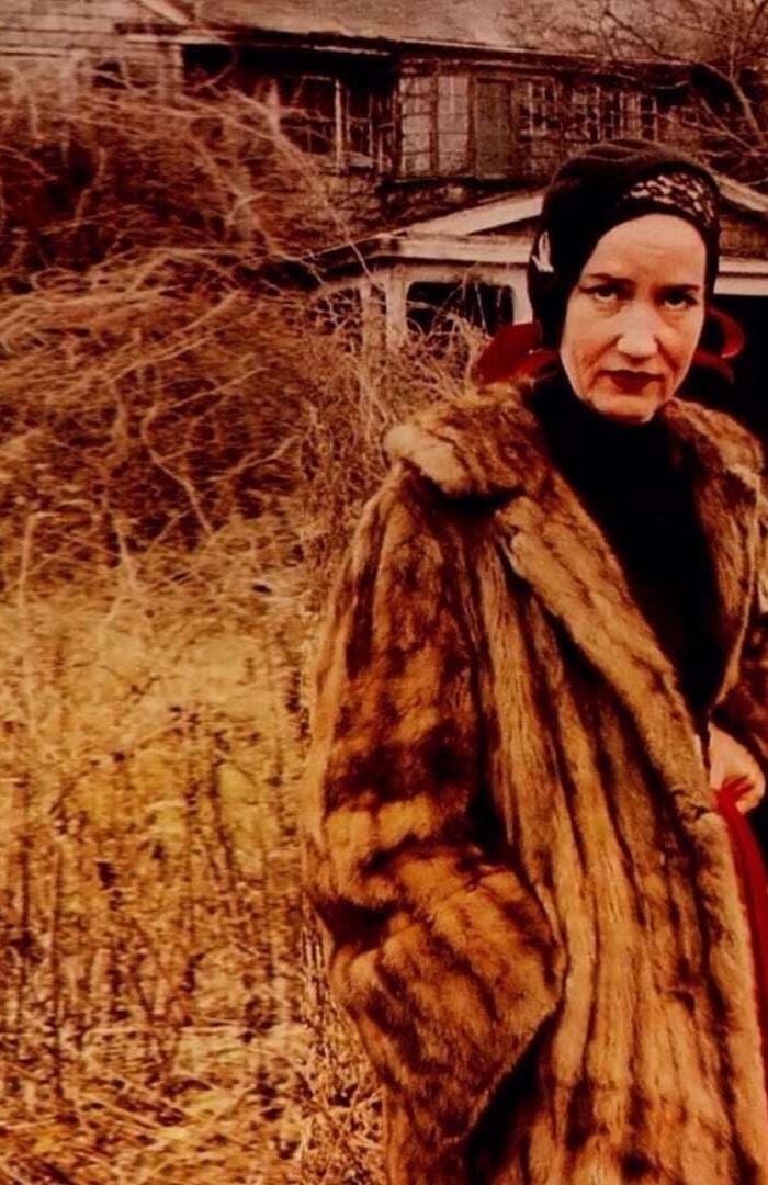 Grey Gardens background