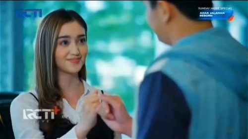 Ranty Maria and Rayn Wijaya in Anak Jalanan Reborn (2021)