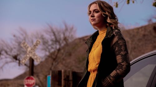 Lauren as Kelly in 