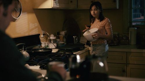 Still of Maya Bednarek and John Gloria in Good Girls