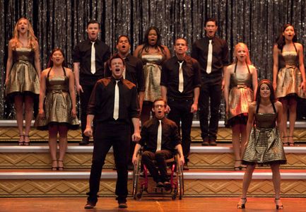 Lea Michele, Naya Rivera, Mark Salling, Dijon Talton, Harry Shum Jr., Cory Monteith, Dianna Agron, Kevin McHale, Chris C