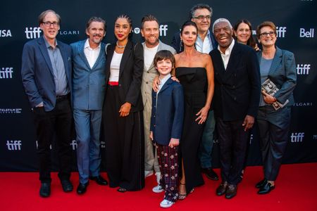 Full Cast - World Premiere - Raymond & Ray - TIFF