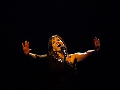 Joan Ryan Singing