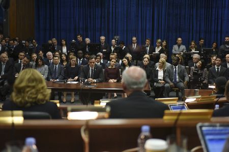 Lara Jean Chorostecki and Ashley Zukerman in Designated Survivor (2016)