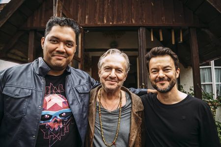 On the set of Planet Single 3
