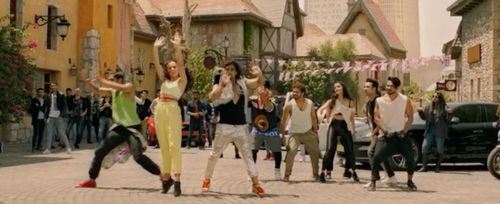 Vinay Khandelwal, Shraddha Kapoor, Salman Yusuff Khan, Caroline Wilde, and Pravin Shinde