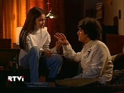 Fabio Di Tomaso and Ailén Guerrero in Vidas robadas (2008)