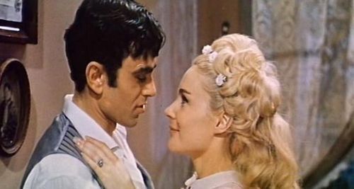 Nathalie Nort and Gilles Ségal in Nights of Farewell (1965)