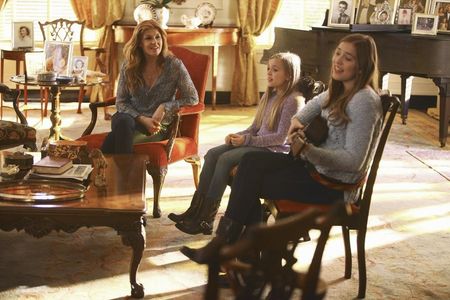 Connie Britton, Lennon Stella, and Maisy Stella in Nashville (2012)