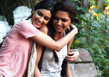 Deepika Padukone and Diana Penty in Cocktail (2012)