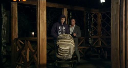 Andrey Leonov and Filipp Blednyy in Papiny dochki (2007)