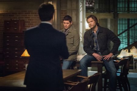 Jensen Ackles, Jared Padalecki, and Adam Fergus in Supernatural (2005)