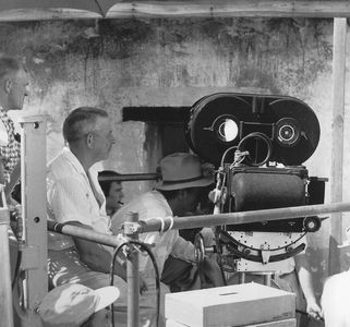 John Wayne and William H. Clothier in The Alamo (1960)