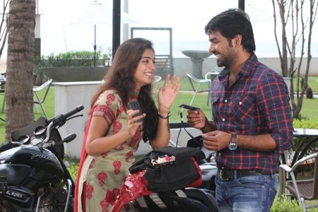 Jai and Nazriya Nazim in Thirumannam Ennum Nikkah (2014)