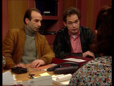 Funda Müjde, Valentijn Ouwens, and Nico de Vries in Vrouwenvleugel (1993)