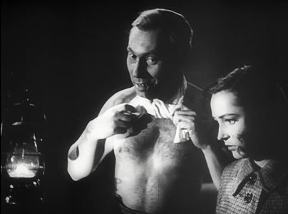 Carl Raddatz and Hannelore Schroth in Under the Bridges (1946)