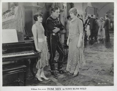 Jacqueline Logan and Tom Mix in Tony Runs Wild (1926)