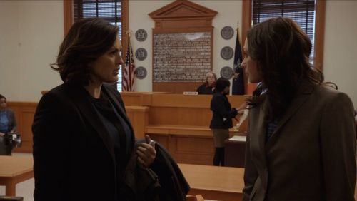 Mariska Hargitay and Kelly Briter in Law & Order: Special Victims Unit (1999)