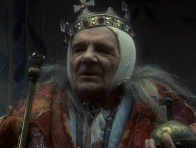 Max Wall in Jabberwocky (1977)