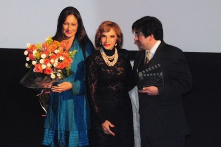 Actresses Diana Golden (Left),Ana Luisa Peluffo (Center) and Pedro Araneda (Right) during AMCI's Award Ceremony