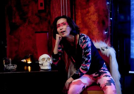 Live performance of Darling Agenda: That Idol In A Box (international tour)
