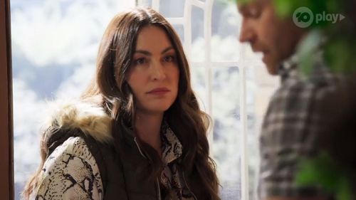 Neighbours episode 8194 character 