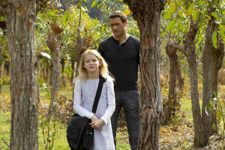 Jason O'Mara and Morgan Davies in Terra Nova (2011)