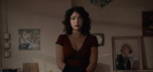 Isabella Oliveira as Clara in Counter Service