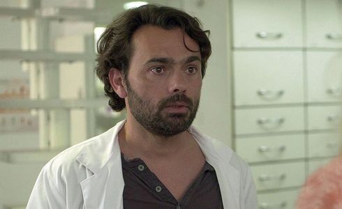 Sergio Villanueva in Si-o-se Pol (2013)