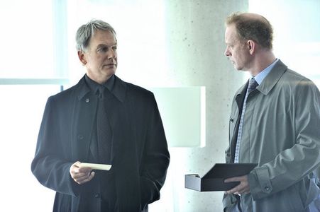 Mark Harmon and Aidan Devine in Certain Prey (2011)