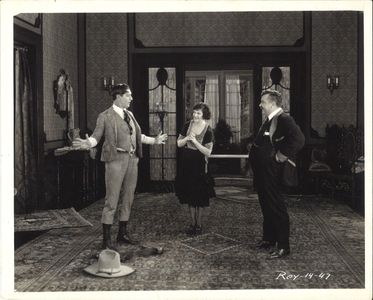 Ora Carew, Harry Dunkinson, and Tom Mix in The Big Town Round-Up (1921)