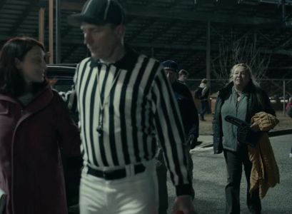 Marilyn Busch in Dopesick (2021)