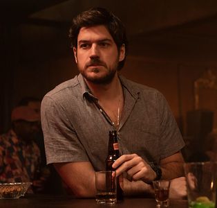 Still of Marco Pigossi in Invisible City