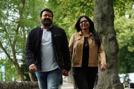 Mohanlal and Asha Sharath in Drama (2018)