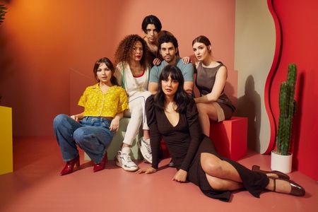 Tawny Cypress, Samantha Hanratty, Kevin Alves, Steven Krueger, Sophie Nélisse, and Courtney Eaton at an event for Yellow