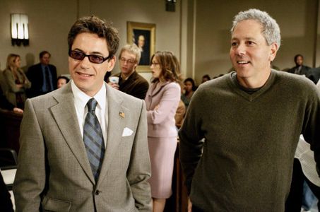 Robert Downey Jr., Annabelle Gurwitch, David Hoberman, and Joshua Leonard in The Shaggy Dog (2006)