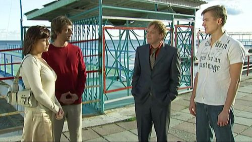 Michael Gor, Darya Poverennova, Anatoliy Rudenko, and Valeriy Borovinskikh in Angel-khranitel (2007)