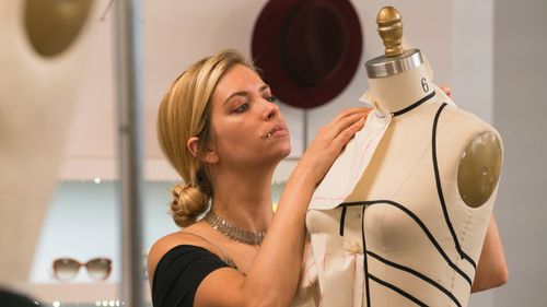 Amanda Valentine in Project Runway All Stars (2012)