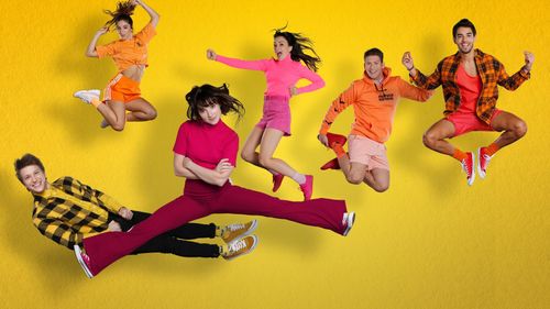 Nelly Tagar, Adam Shnal, Lee Biran, Eliana Tidhar, Liana Ayoun, and Omer Hazan in Forever (2018)