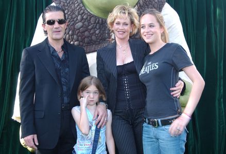 John Cleese, Antonio Banderas, Cameron Diaz, Mike Myers, Julie Andrews, Rupert Everett, Melanie Griffith, Eddie Murphy, 