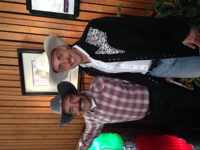 Con el gran damian alcazar, grabando jenni la vida de una diva... Interpretando a Lupillo Rivera