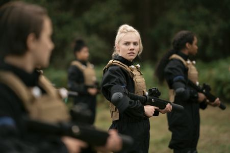 Áine Rose Daly, Gianna Kiehl, and Yasmin Monet Prince in Hanna (2019)