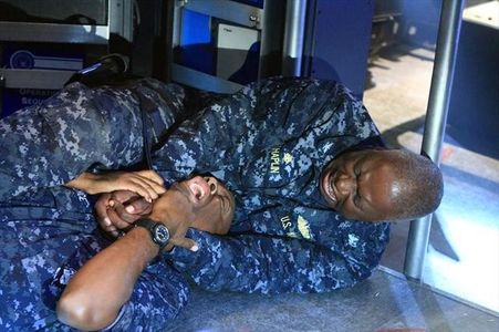 Andre Braugher and Kasim Saul in Last Resort (2012)