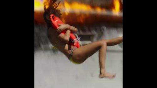 BAYWATCH- STUNT DOUBLING IZABEL GOULART