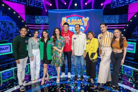 Dingdong Dantes, Shanaia Gomez, Neil Juliano, Ariel Ureta, Marian Rivera, Via Antonio, Neil Coleta, Pamu Pamorada, and M