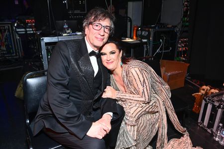 Neil Gaiman and Jennifer Howell