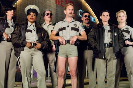 Carlos Alazraqui, Mary Birdsong, Robert Ben Garant, Kerri Kenney, Thomas Lennon, Niecy Nash, and Wendi McLendon-Covey in