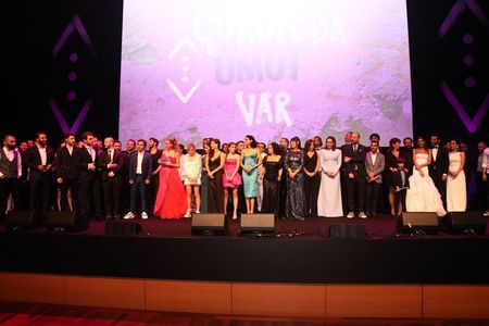 Perihan Savas, Boncuk Yilmaz, Senay Gürler, Gökhan Horzum, Öner Erkan, Riza Kocaoglu, Irem Altug, Ercan Kesal, Hare Süre