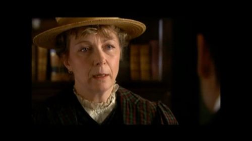 Murdoch Mysteries - Vickie Papavs as Mrs. Dunn
